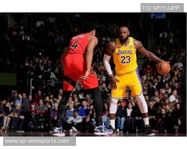 詹姆斯与八村的默契配合富保罗称其无需弥补过错