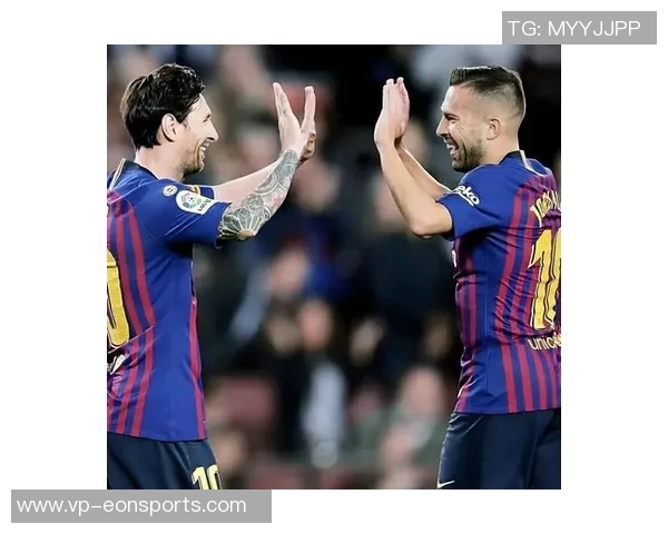 冲击最后一冠阿尔巴社媒晒合照激励队友共同争夺荣誉